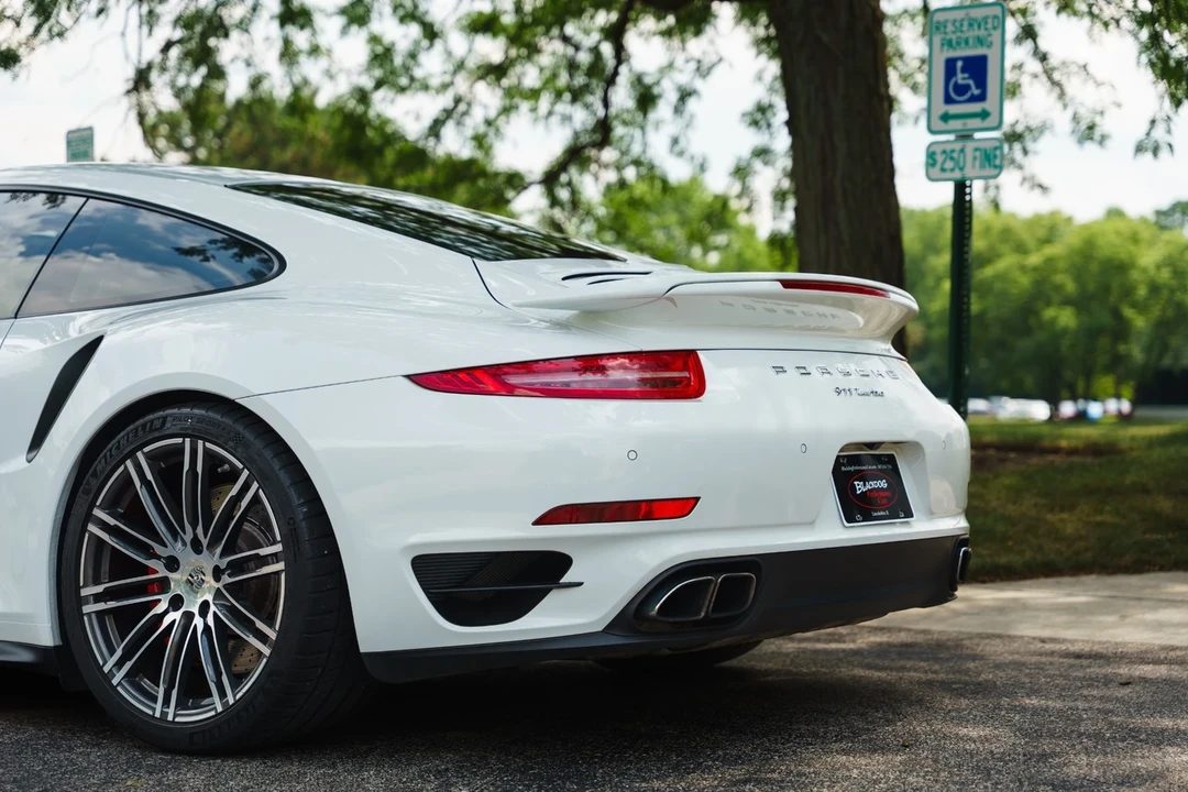 2015 Porsche 991 Turbo - Image 11 of 12