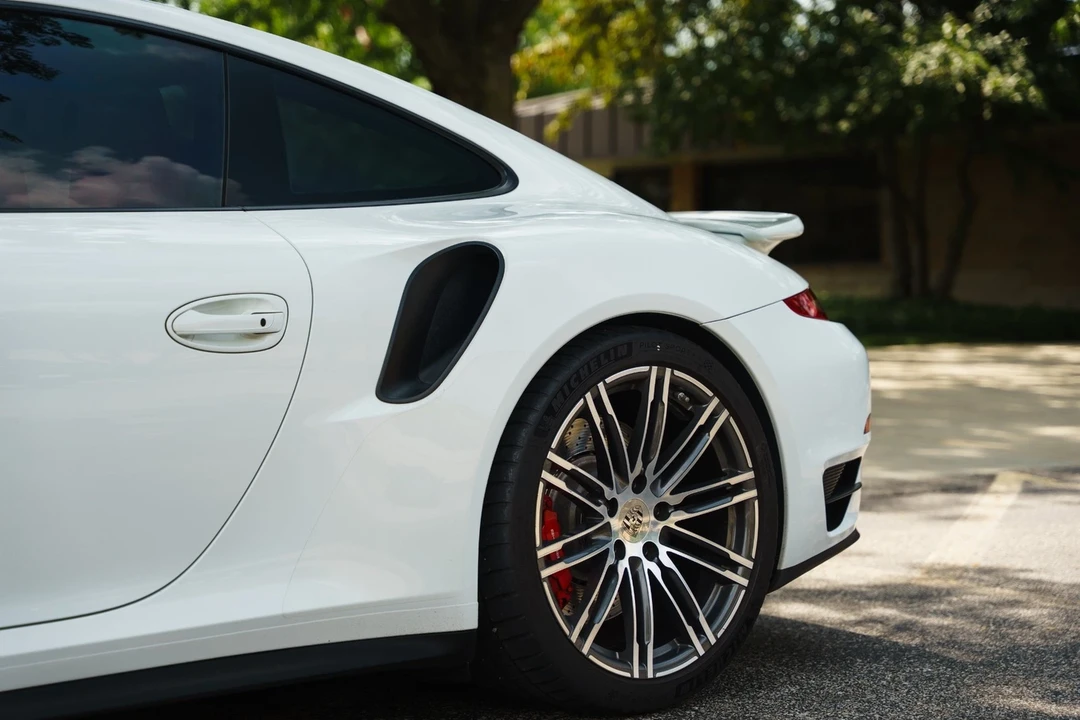 2015 Porsche 991 Turbo - Image 9 of 12