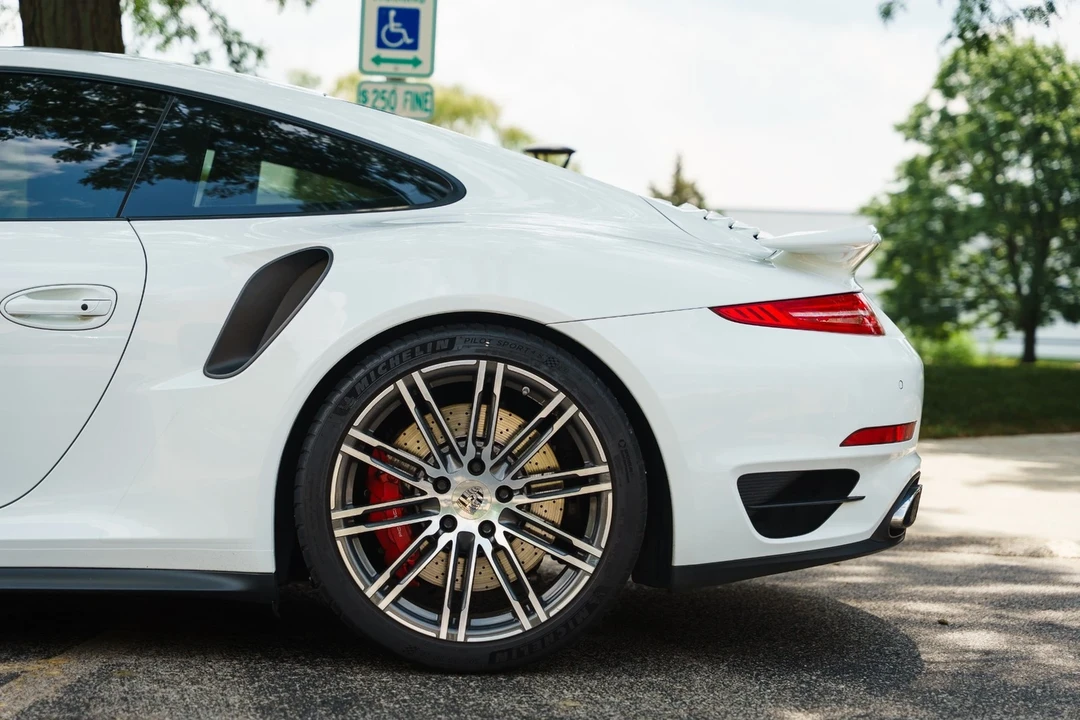2015 Porsche 991 Turbo - Image 5 of 12