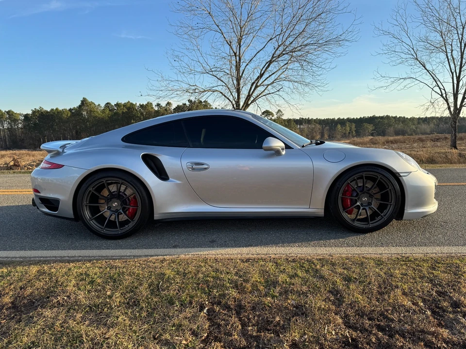 2015 Porsche 991 Turbo - Image 6 of 31