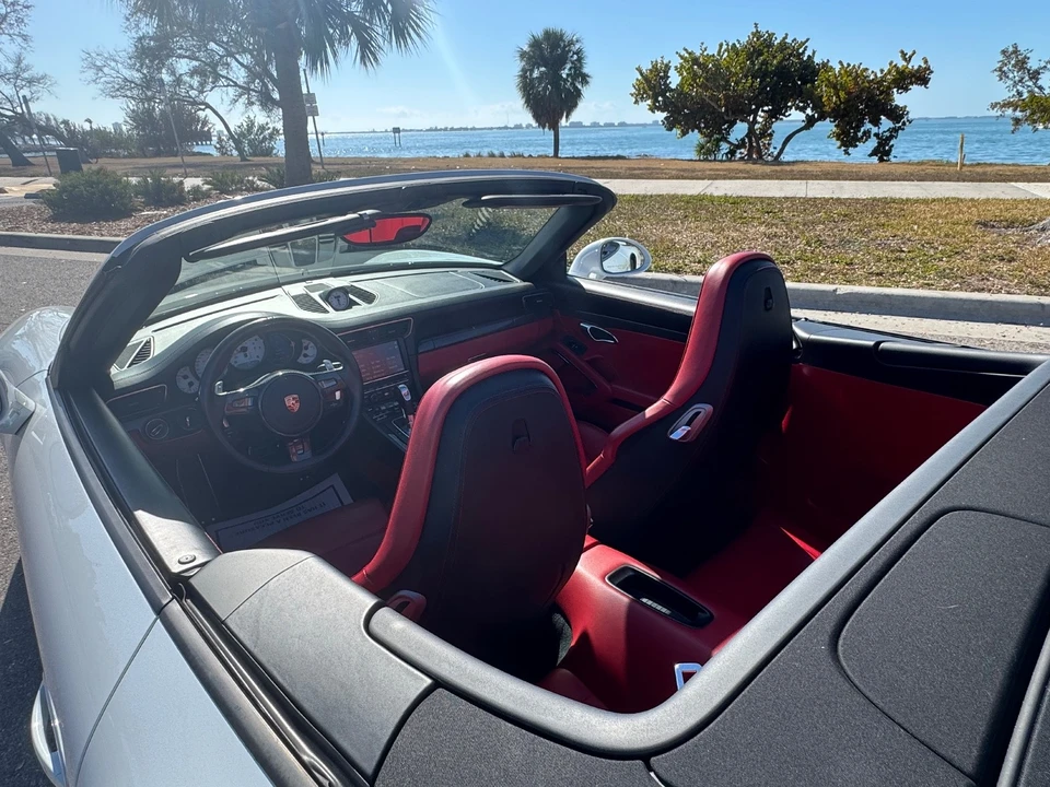2015 Porsche 991 Turbo - Image 17 of 21