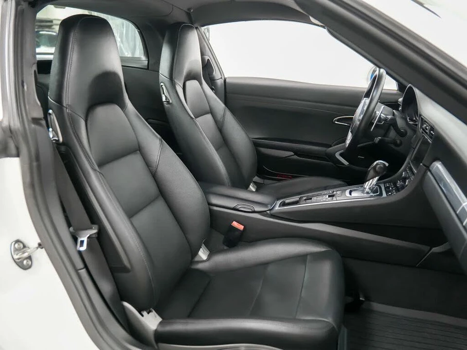 2015 Porsche 991 Targa 4 & 4S - Image 17 of 31