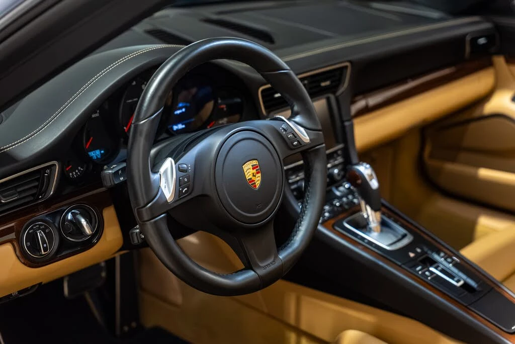 2015 Porsche 991 Targa 4 & 4S - Image 25 of 31