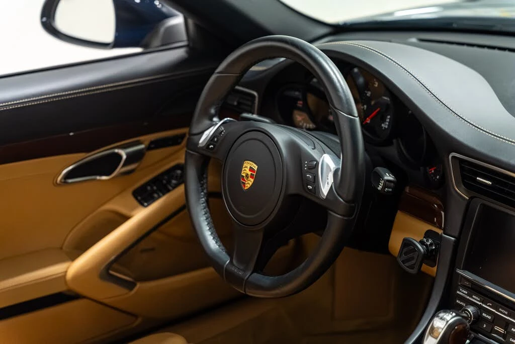 2015 Porsche 991 Targa 4 & 4S - Image 22 of 31
