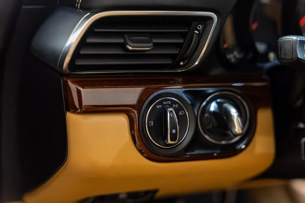 2015 Porsche 991 Targa 4 & 4S - Image 24 of 31
