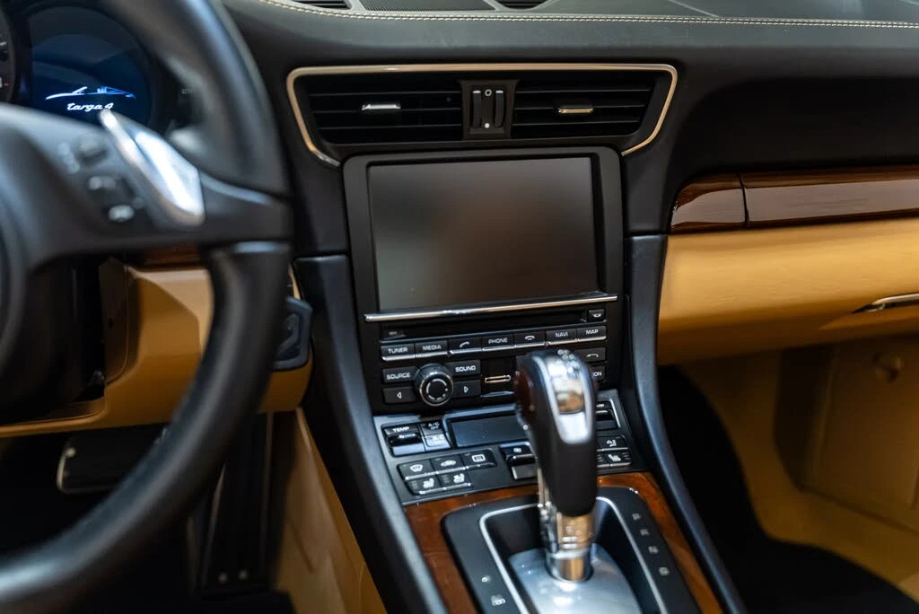 2015 Porsche 991 Targa 4 & 4S - Image 29 of 31