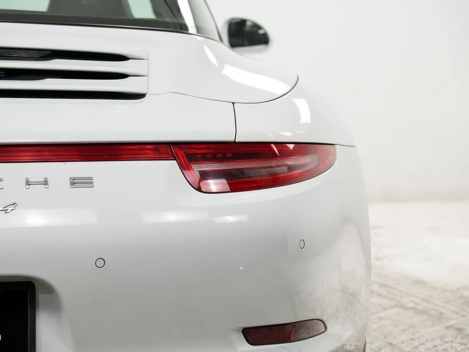 2015 Porsche 991 Targa 4 & 4S - Image 12 of 31