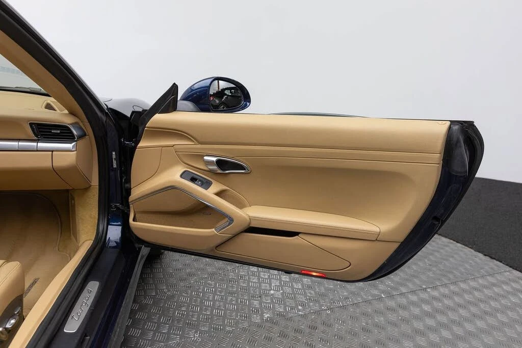 2015 Porsche 991 Targa 4 & 4S - Image 14 of 31