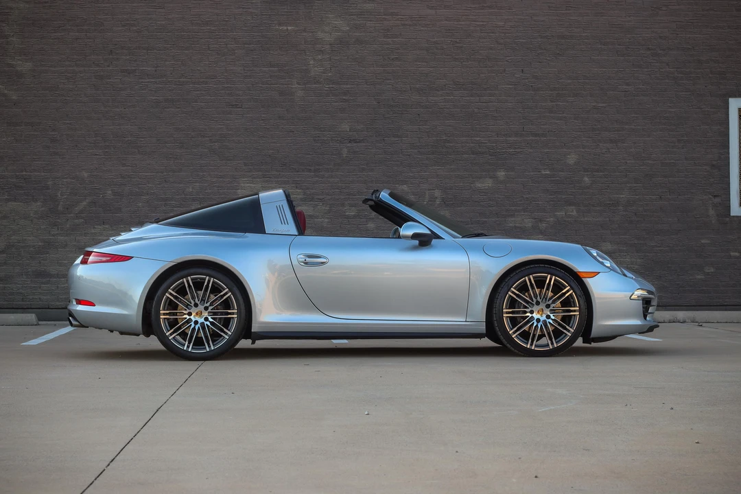 2015 Porsche 991 Targa 4 & 4S - Image 14 of 31