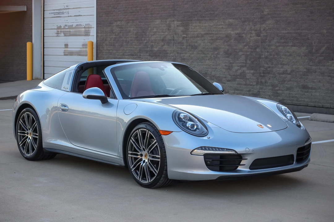 2015 Porsche 991 Targa 4 & 4S - Image 15 of 31