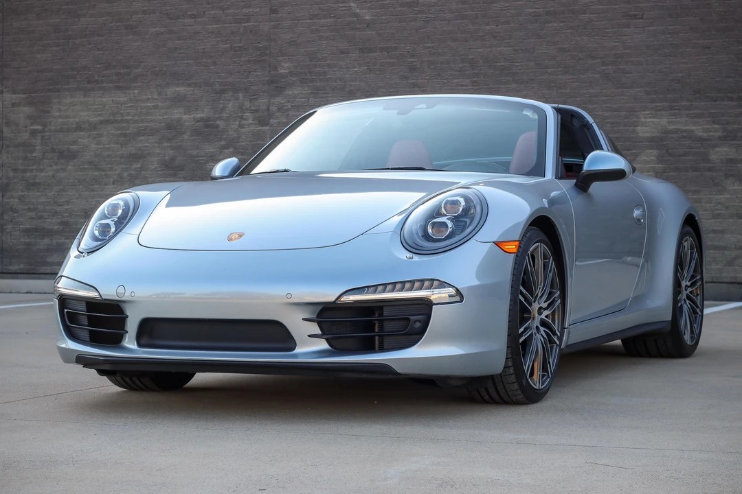 2015 Porsche 991 Targa 4 & 4S - Image 9 of 31