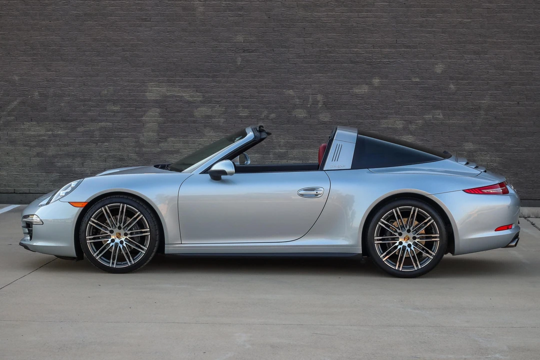 2015 Porsche 991 Targa 4 & 4S - Image 3 of 31