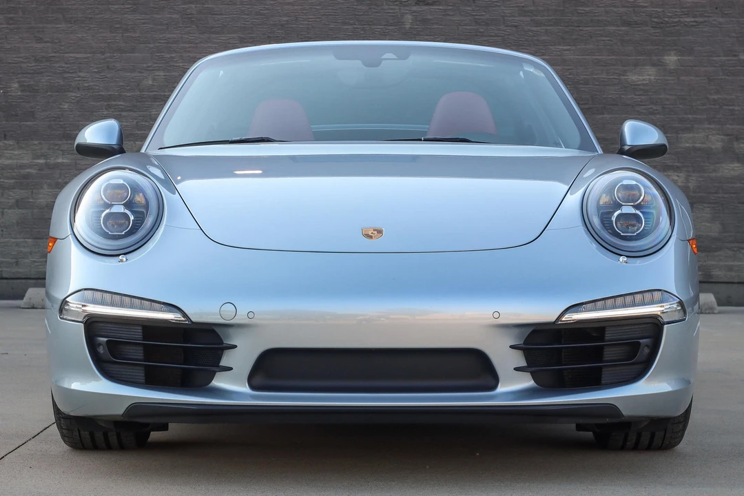2015 Porsche 991 Targa 4 & 4S - Image 2 of 31