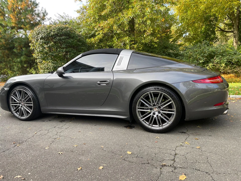 2015 Porsche 991 Targa 4 & 4S - Image 14 of 31
