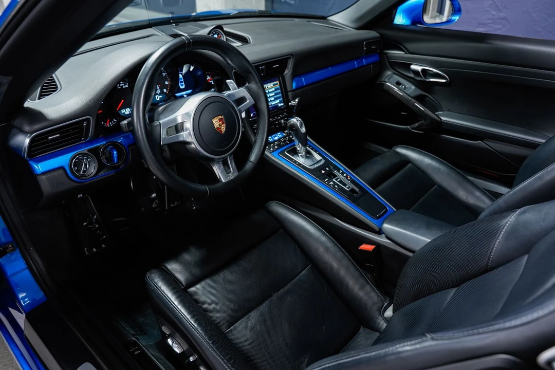 2015 Porsche 991 Targa 4 & 4S - Image 9 of 31