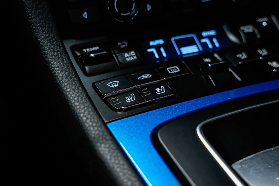 2015 Porsche 991 Targa 4 & 4S - Image 14 of 31