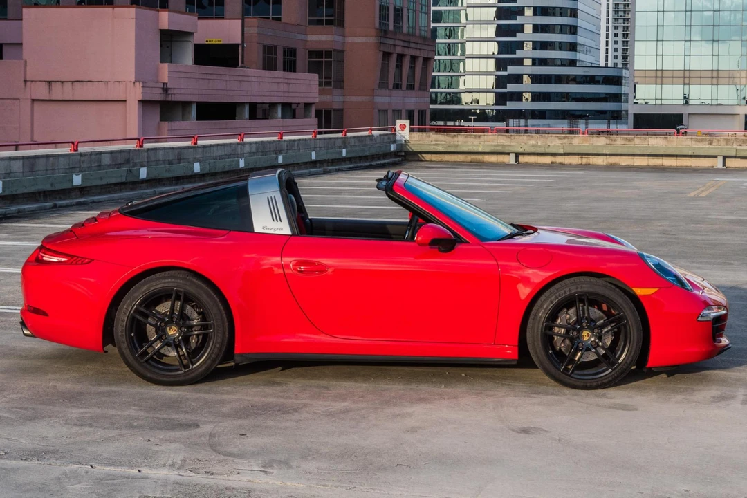 2015 Porsche 991 Targa 4 & 4S - Image 3 of 31