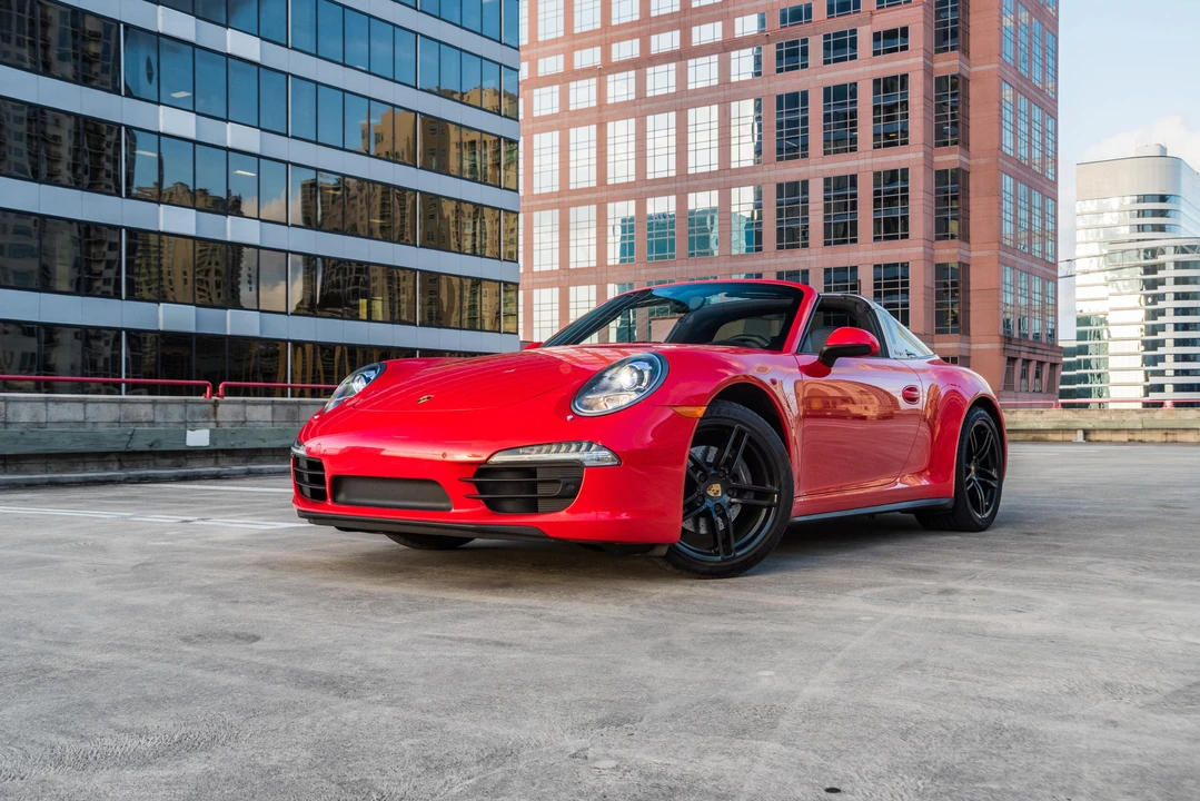 2015 Porsche 991 Targa 4 & 4S - Image 10 of 31