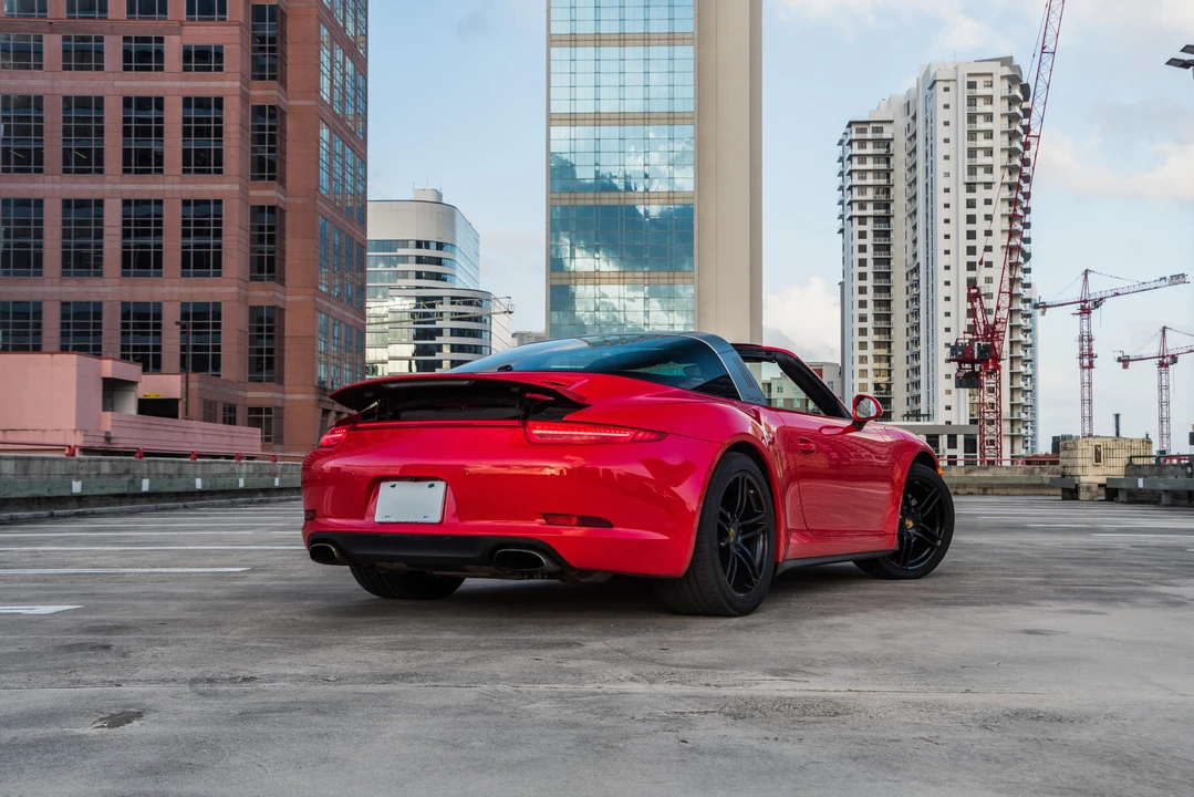 2015 Porsche 991 Targa 4 & 4S - Image 25 of 31