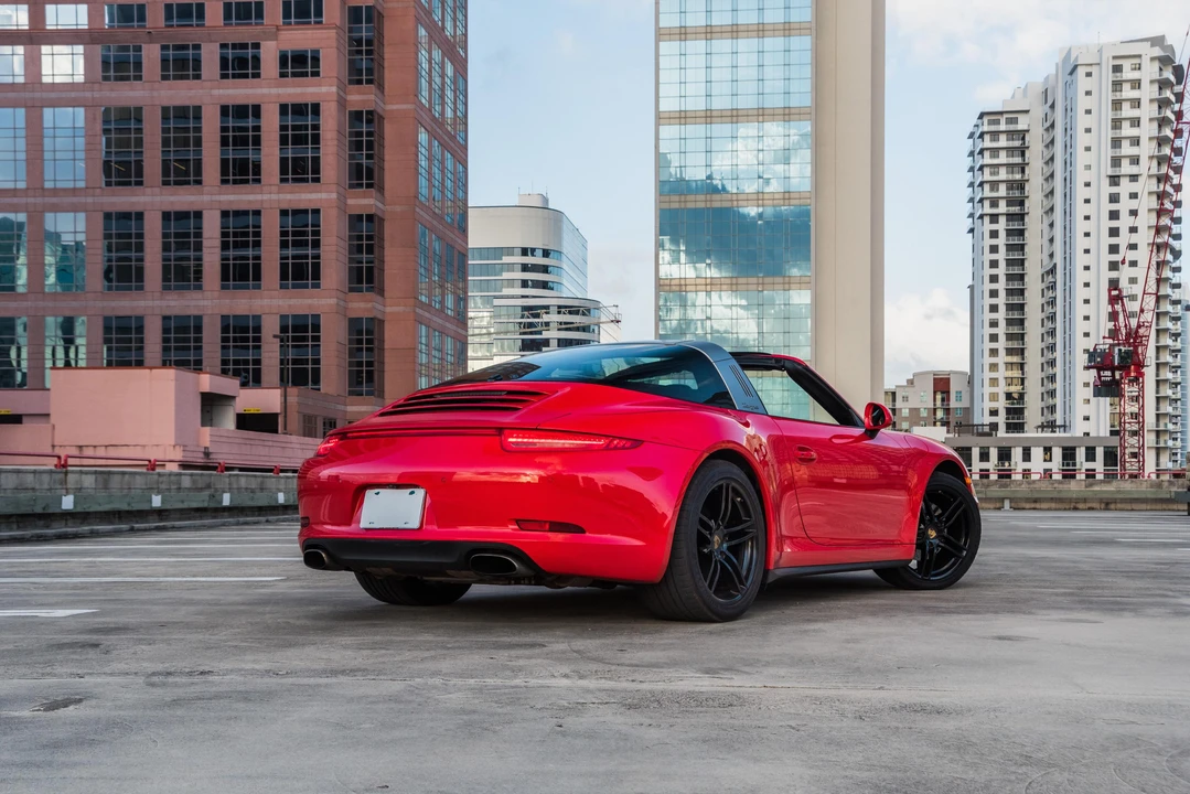 2015 Porsche 991 Targa 4 & 4S - Image 28 of 31