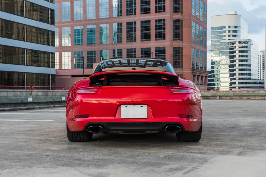 2015 Porsche 991 Targa 4 & 4S - Image 24 of 31