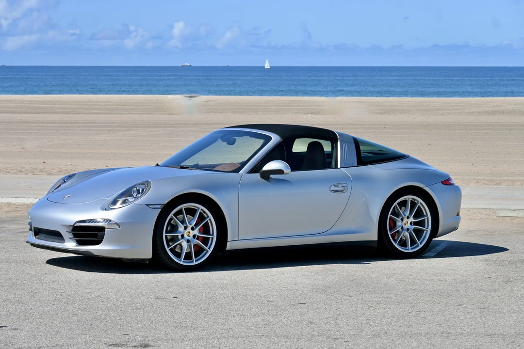 2015 Porsche 991 Targa 4 & 4S - Image 2 of 31