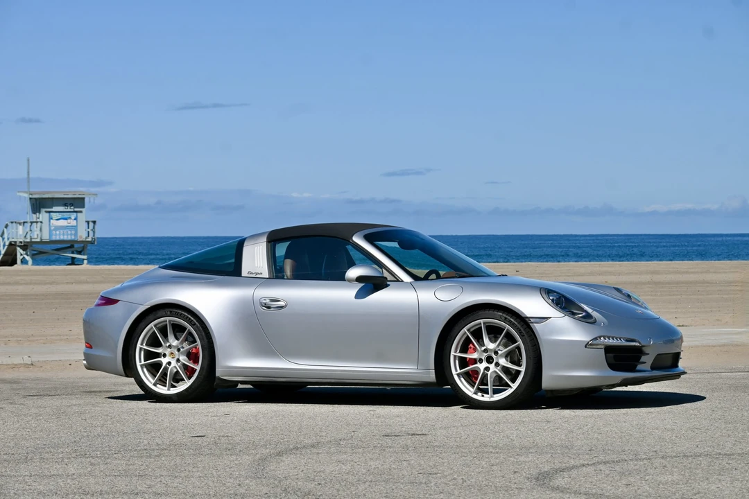 2015 Porsche 991 Targa 4 & 4S - Image 13 of 31