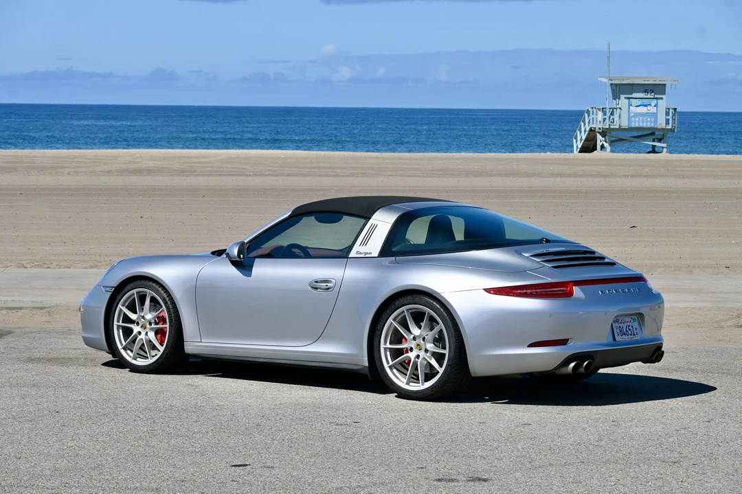 2015 Porsche 991 Targa 4 & 4S - Image 25 of 31