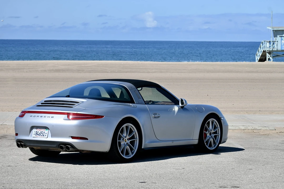 2015 Porsche 991 Targa 4 & 4S - Image 18 of 31