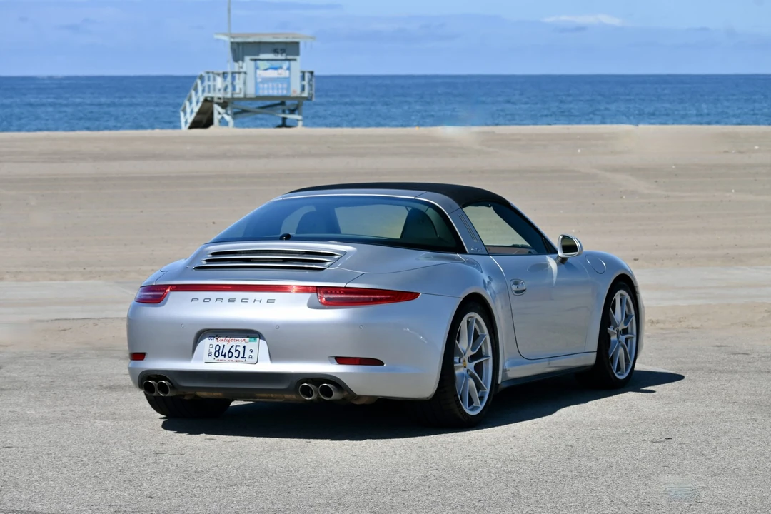 2015 Porsche 991 Targa 4 & 4S - Image 19 of 31