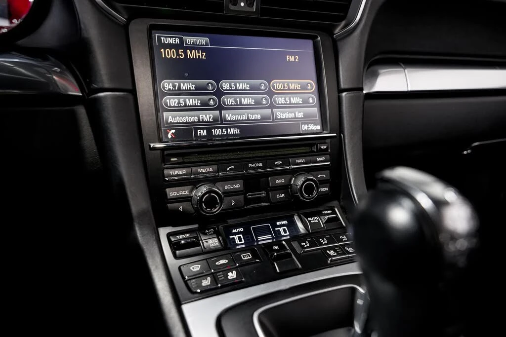 2015 Porsche 991 Targa 4 & 4S - Image 14 of 31