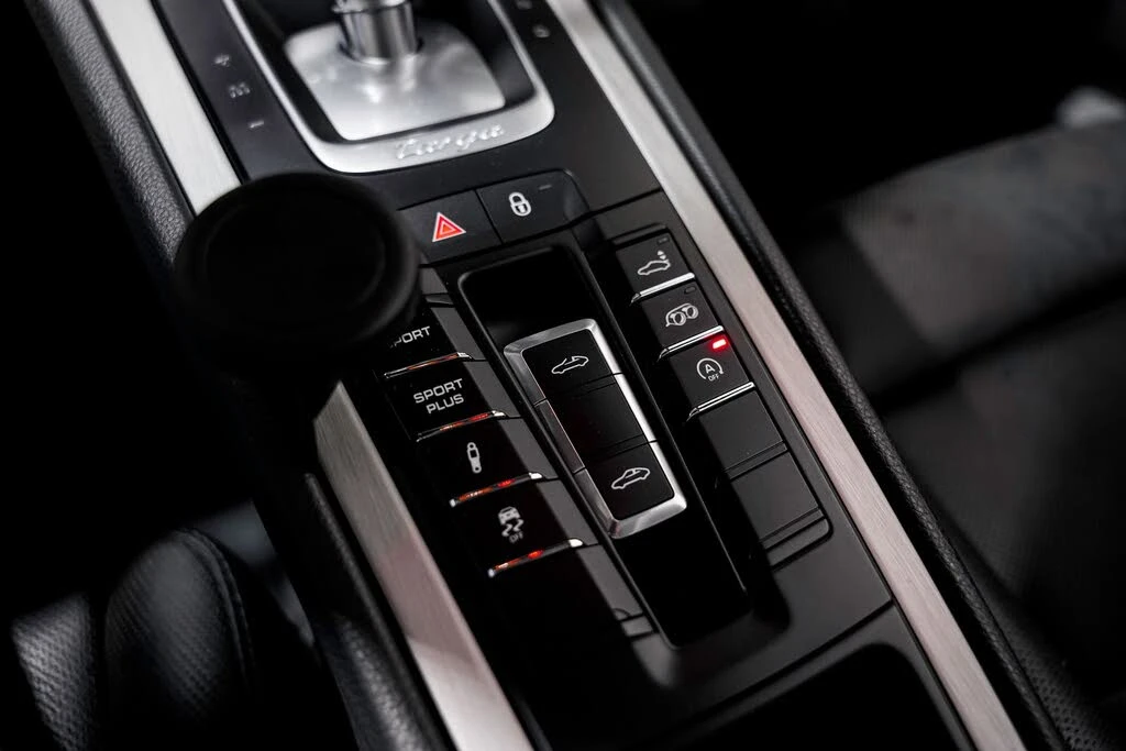 2015 Porsche 991 Targa 4 & 4S - Image 17 of 31
