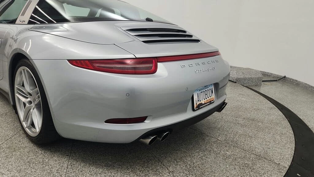 2015 Porsche 991 Targa 4 & 4S - Image 11 of 31
