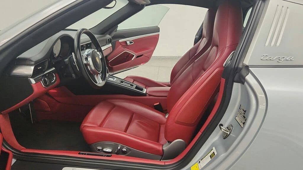 2015 Porsche 991 Targa 4 & 4S - Image 19 of 31