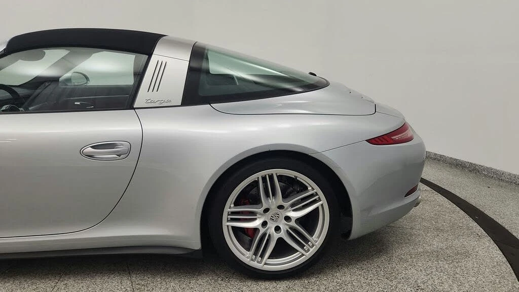 2015 Porsche 991 Targa 4 & 4S - Image 10 of 31