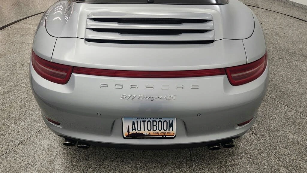 2015 Porsche 991 Targa 4 & 4S - Image 12 of 31