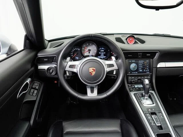 2015 Porsche 991 Targa 4 & 4S - Image 13 of 31