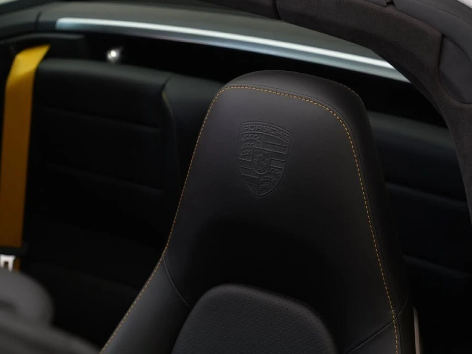 2015 Porsche 991 Targa 4 & 4S - Image 10 of 31