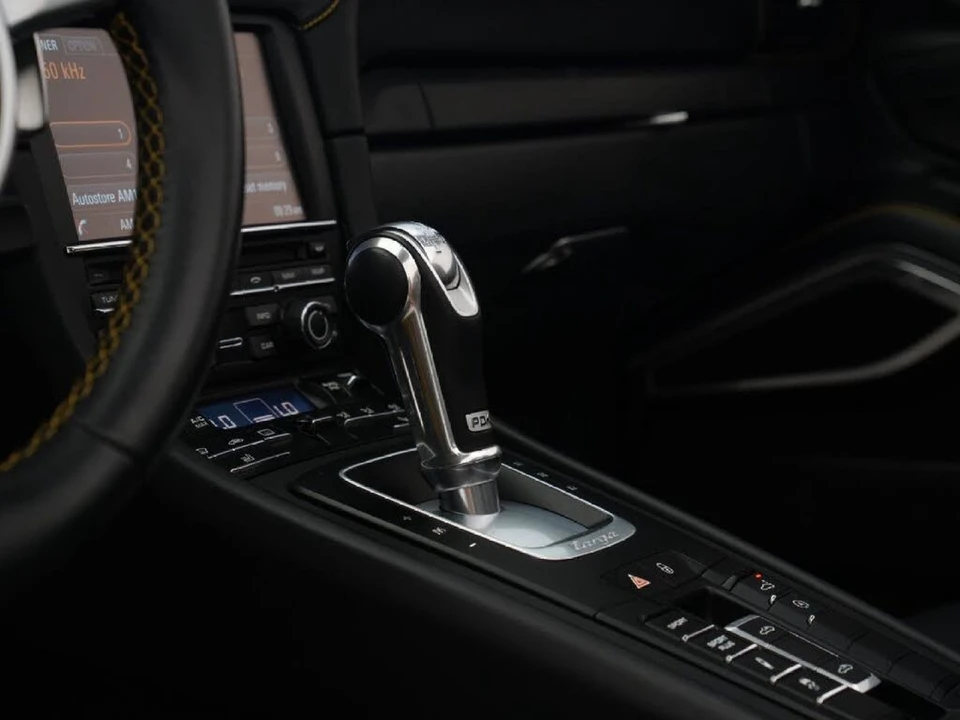 2015 Porsche 991 Targa 4 & 4S - Image 18 of 31