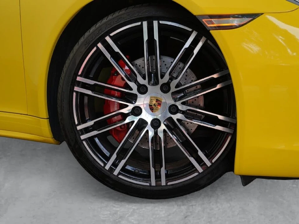 2015 Porsche 991 Targa 4 & 4S - Image 4 of 31