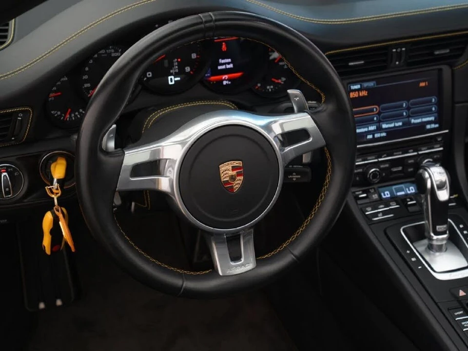 2015 Porsche 991 Targa 4 & 4S - Image 13 of 31