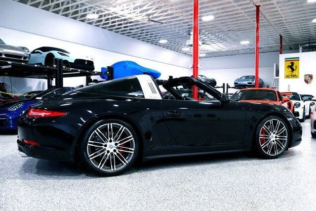 2015 Porsche 991 Targa 4 & 4S - Image 15 of 31