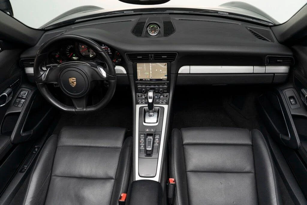 2015 Porsche 991 Targa 4 & 4S - Image 2 of 31