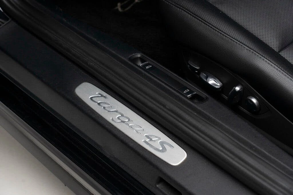 2015 Porsche 991 Targa 4 & 4S - Image 19 of 31