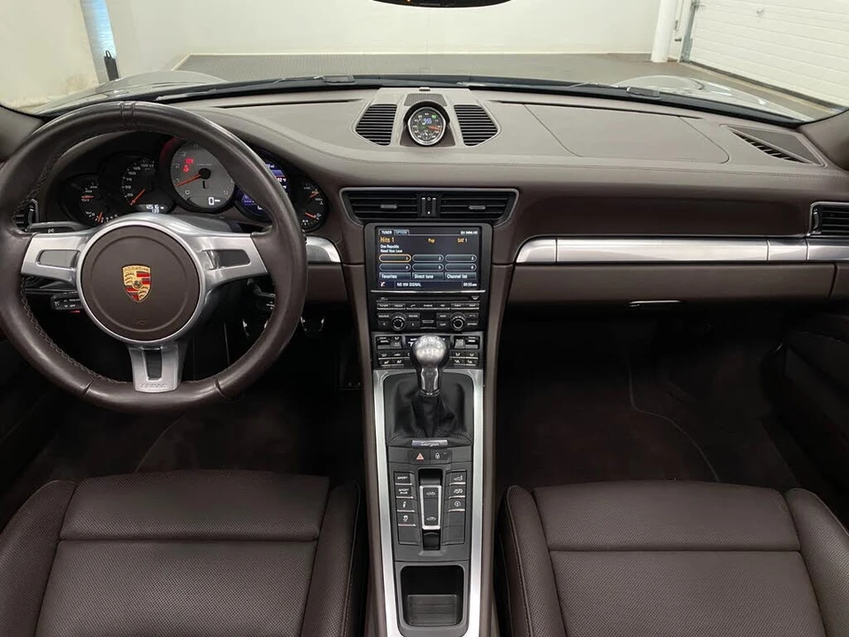 2015 Porsche 991 Targa 4 & 4S - Image 19 of 31