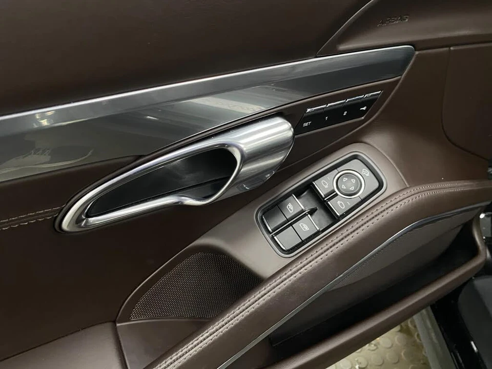 2015 Porsche 991 Targa 4 & 4S - Image 29 of 31