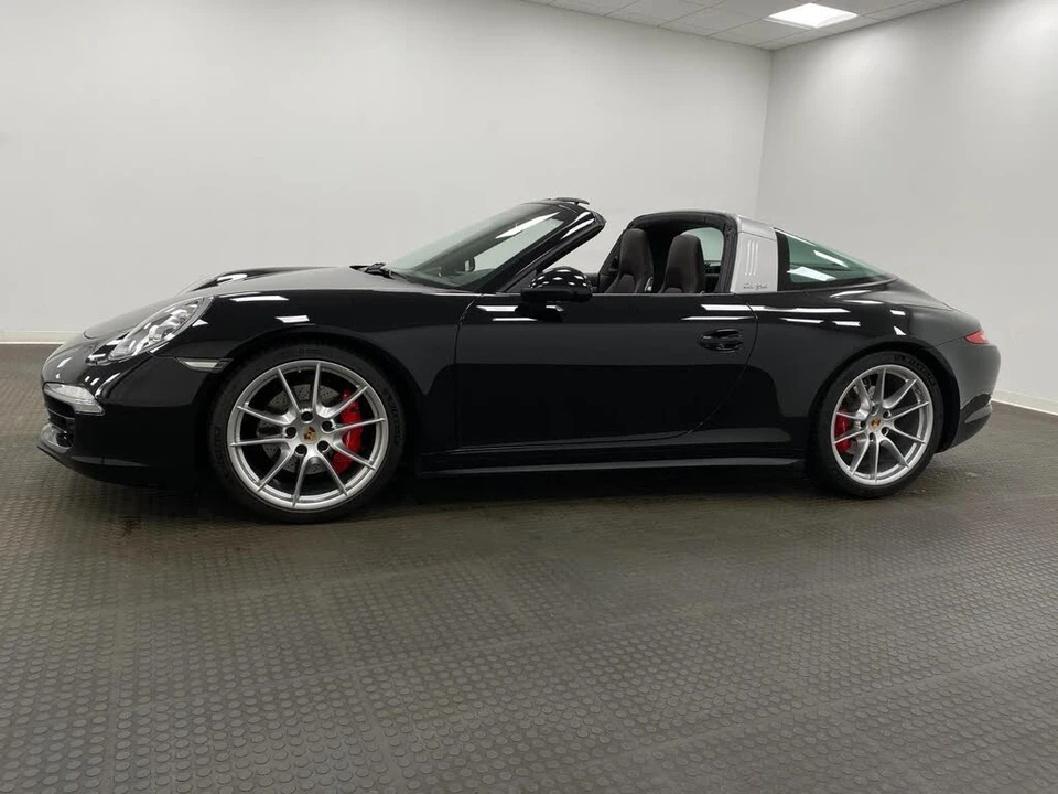 2015 Porsche 991 Targa 4 & 4S - Image 2 of 31