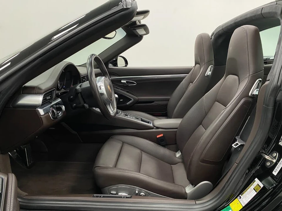 2015 Porsche 991 Targa 4 & 4S - Image 28 of 31