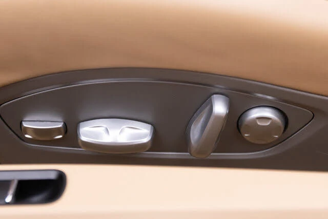 2015 Porsche 991 Targa 4 & 4S - Image 17 of 31