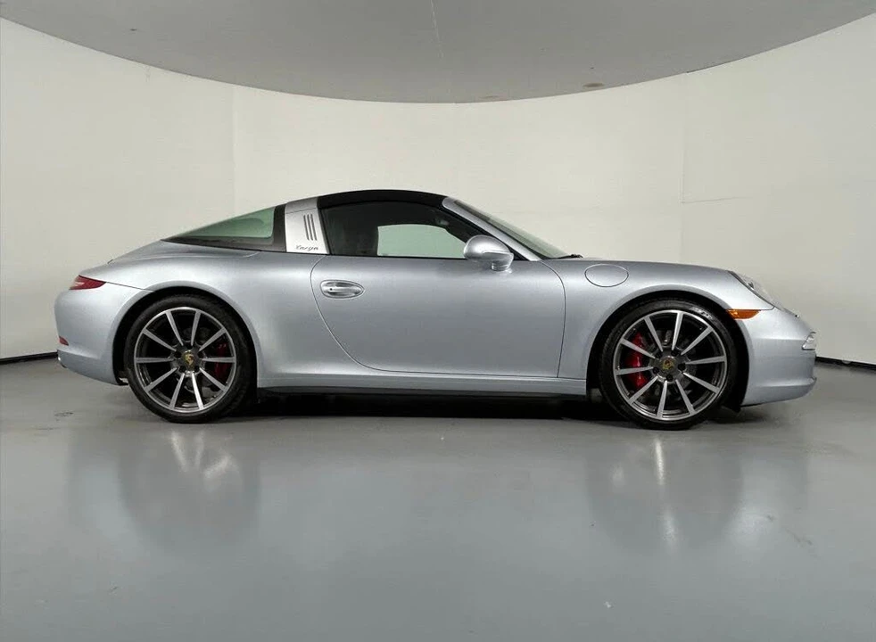 2015 Porsche 991 Targa 4 & 4S - Image 14 of 31